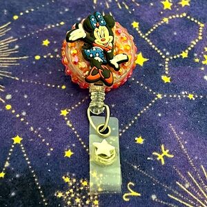 Handmade retractable patriotic badge reel with Mouse